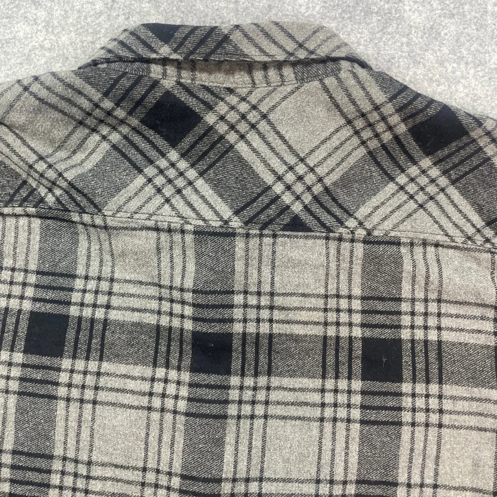 The North Face Mens Flannel Shirt L Gray Plaid Long Sleeve Outdoor Hiking Arroyo